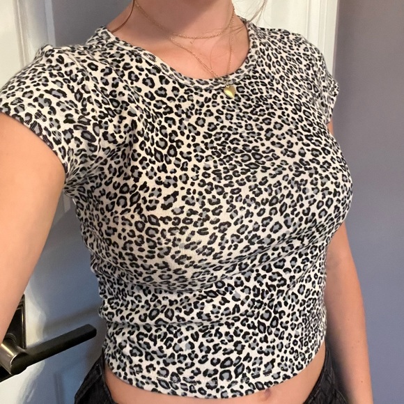 Brandy Melville blue cheetah top - Picture 1 of 3